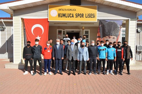 Kaymakamımız Kumluca Şehit Hasan Öztürk İlk ve Ortaokulu ile Kumluca Spor Lisesini Ziyaret Etti.