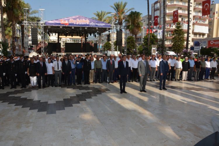 İlçemizde 30 Ağustos Zafer Bayramının 101. Yıldönümü Resmi Törenle Kutlandı